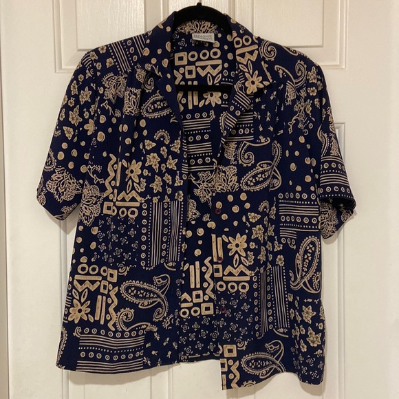 Summer Button Up - Picture 1 of 3